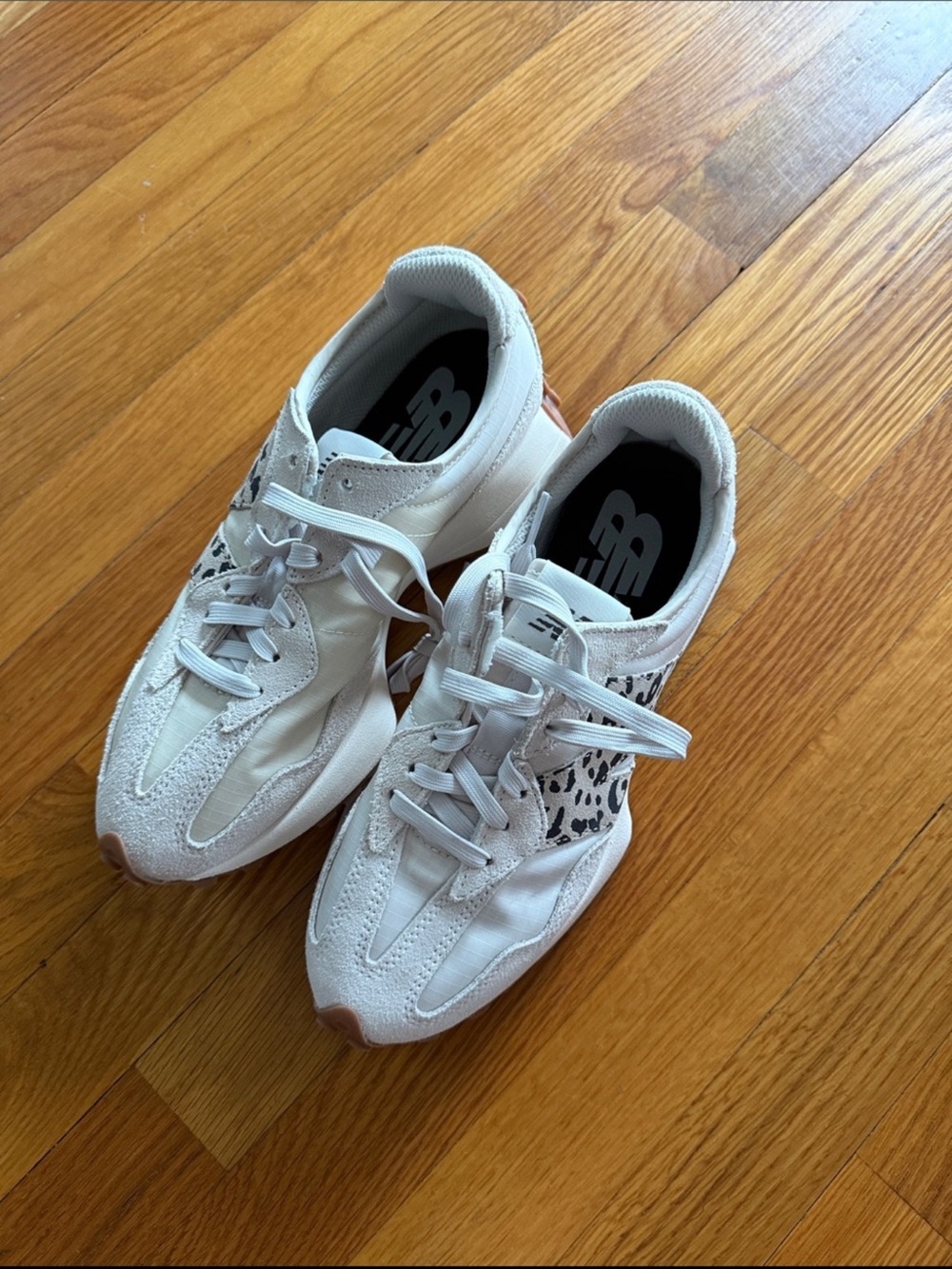 New Balance 327 Animal Trainers in Off White and Lleopard Size 8.5 - Picture 6 of 9